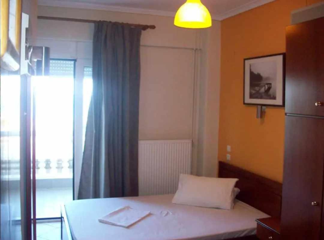 Iliana Hotel Paralia Zewnętrze zdjęcie