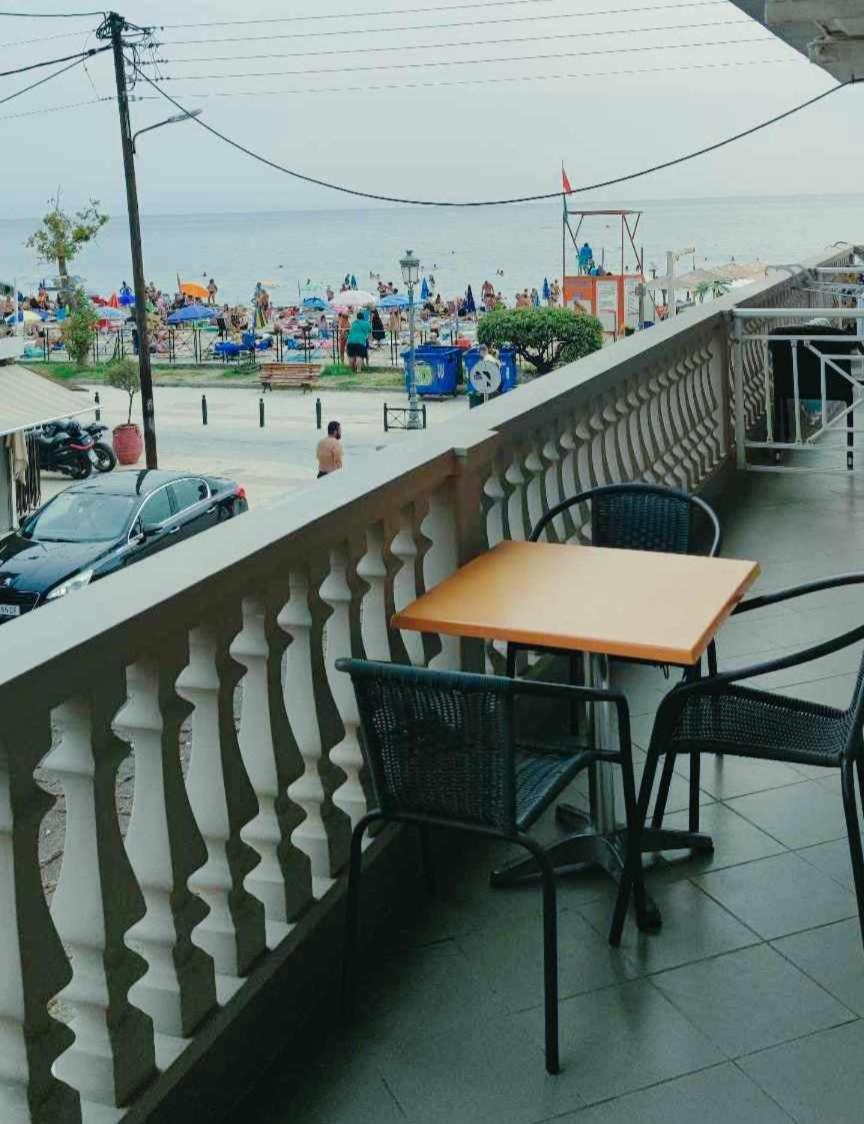 Iliana Hotel Paralia Zewnętrze zdjęcie